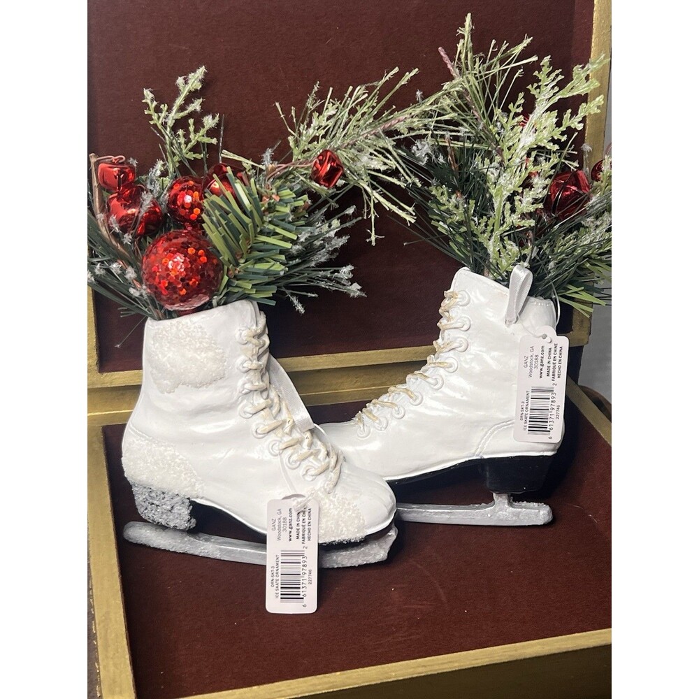 Vintage Style Ice-Skating Boots Ornament